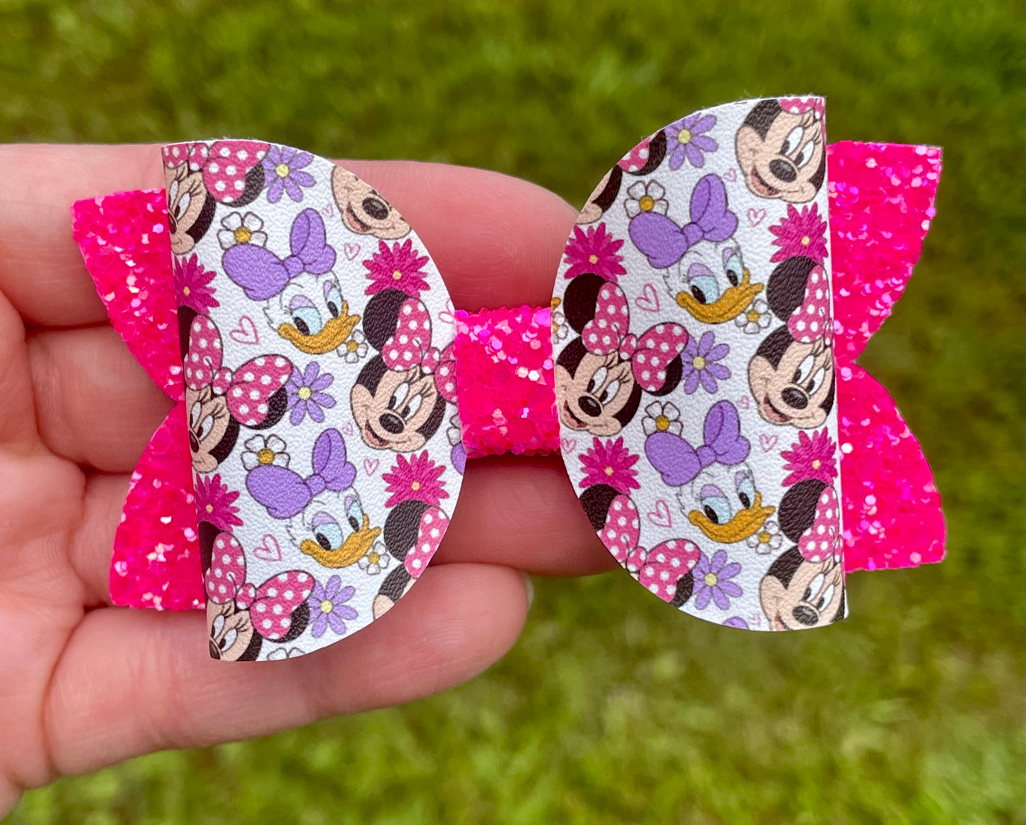 Hot Pink Mouse & Daisy 3.5in Beauty