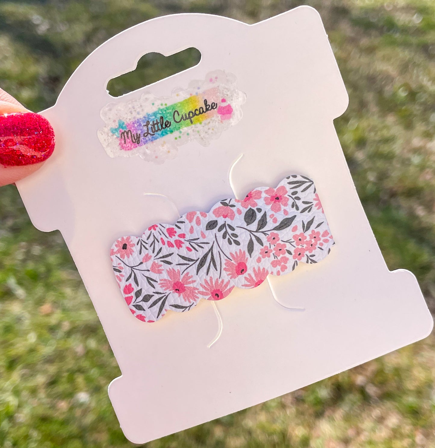 Dainty Floral Snap Clip