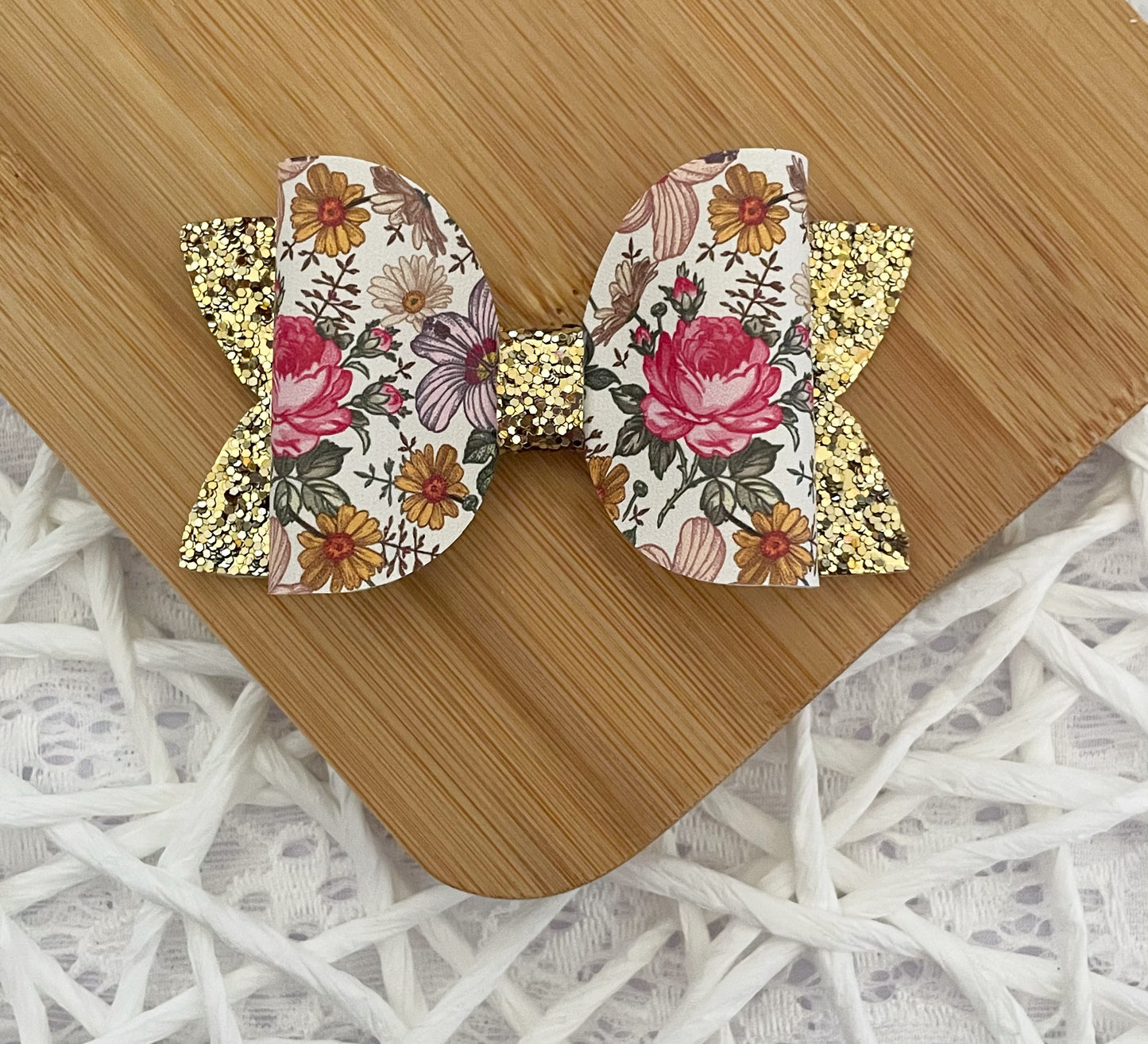 Vintage Floral 3.5in Beauty