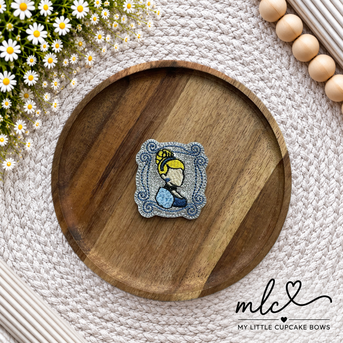 Cinderella Frame Feltie Clip