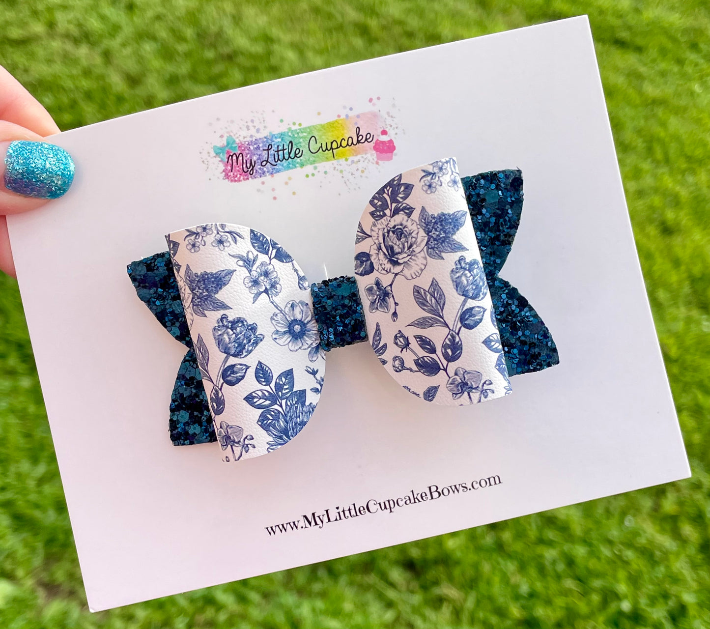 Navy Floral 3.5in Beauty