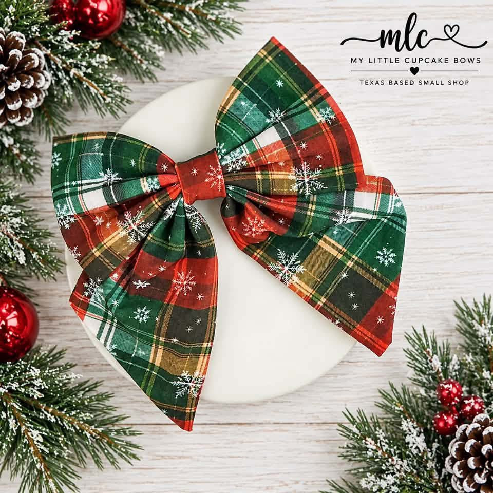Snowflake Plaid Chunky Sailor
