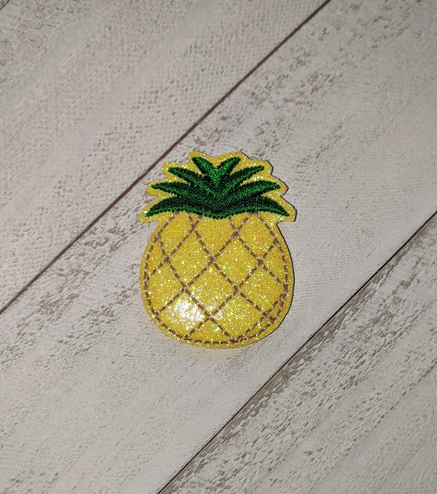 Pineapple Feltie