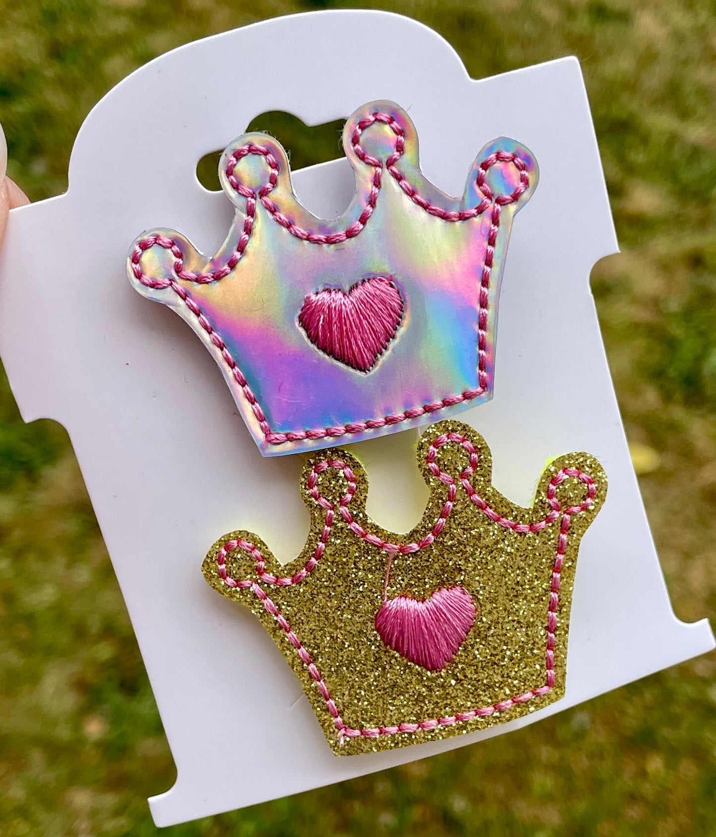 Crowns with Heart Feltie Clips