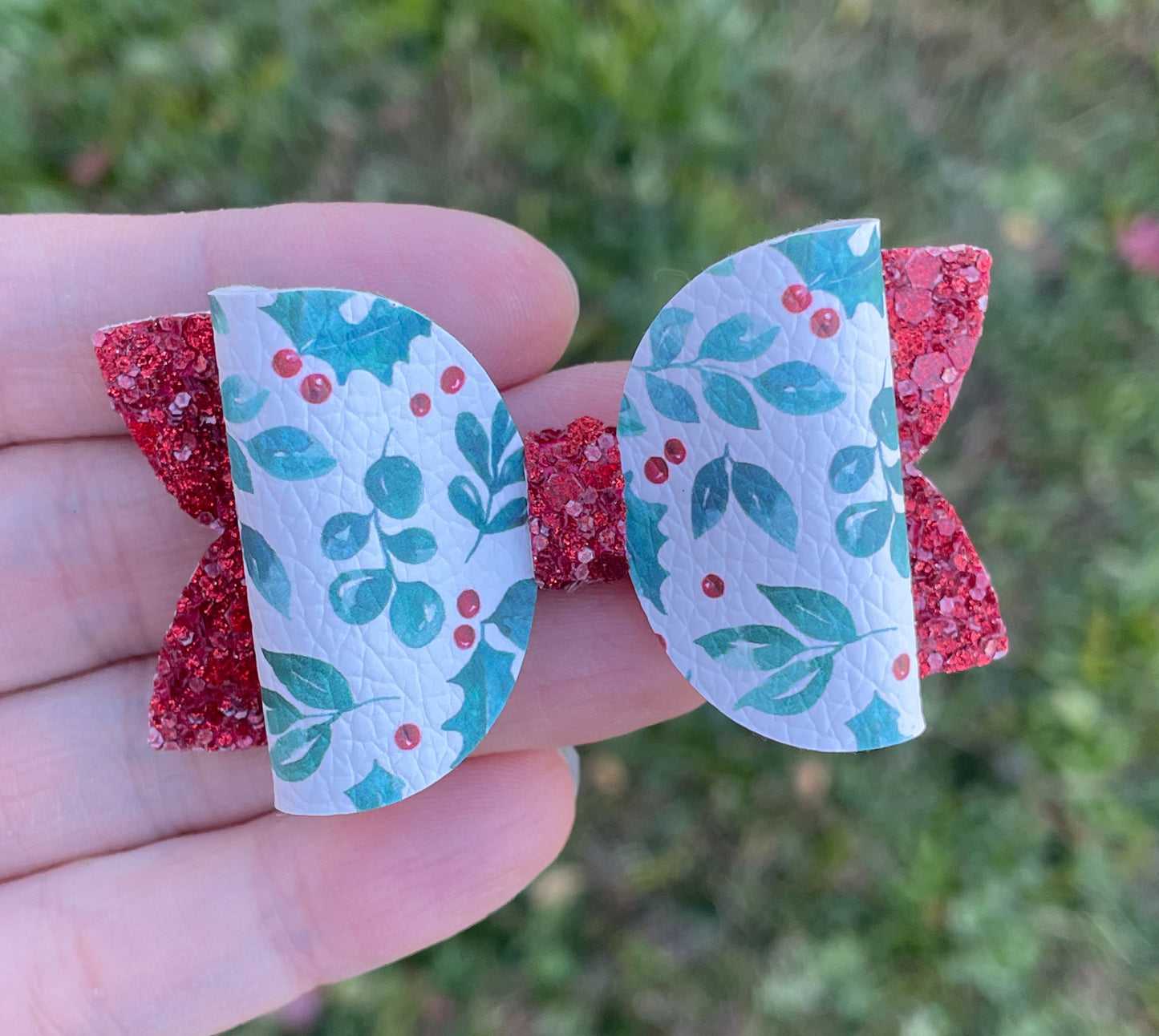 Christmas Florals 2.5in Beauties