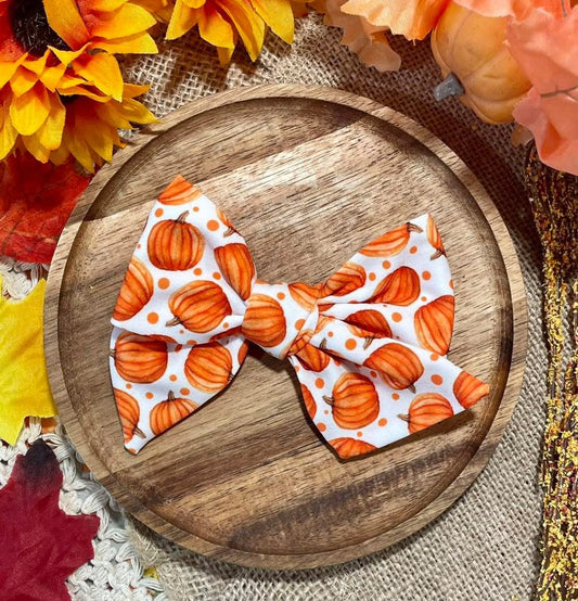 Pumpkins & Dots 5in Hand Tied