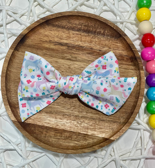 Unicorn Floral 5in Handtied