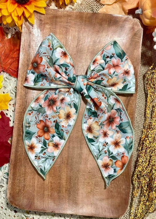 Sage Floral 5.5in Serged