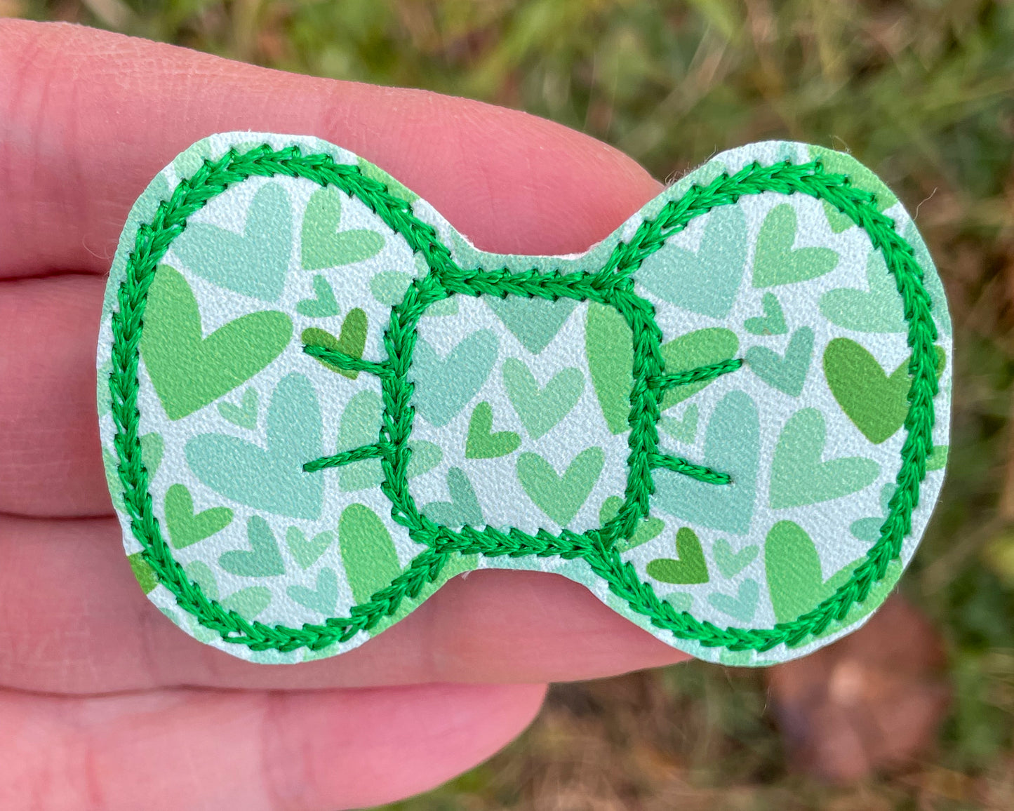 Green Hearts Bow Feltie Snap Clip