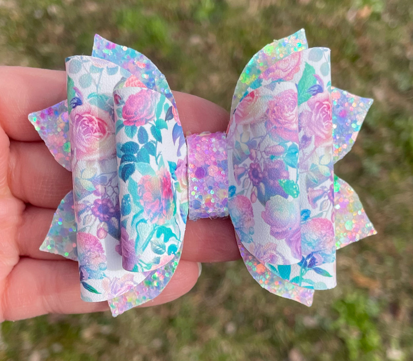 Watercolor Floral 3.5in Jasmine Bow