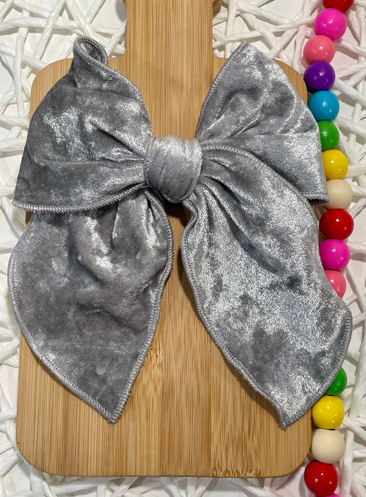 Silver Crushed Velvet 5.5in Serged