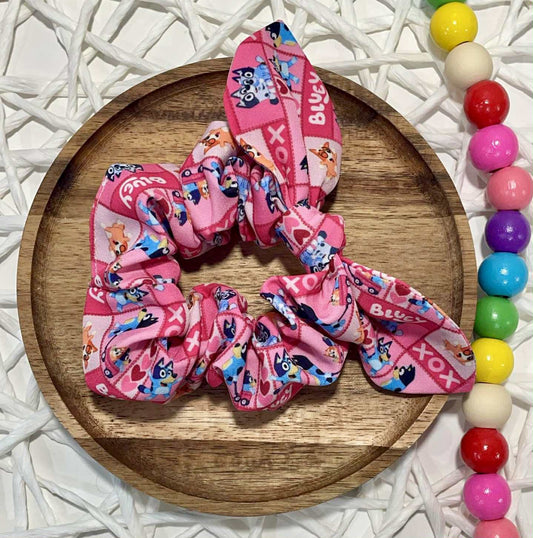 Heeler Vday Scrunchie