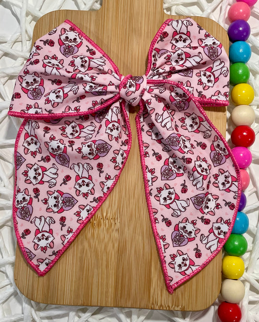 Marie Kitty 5.5in Serged
