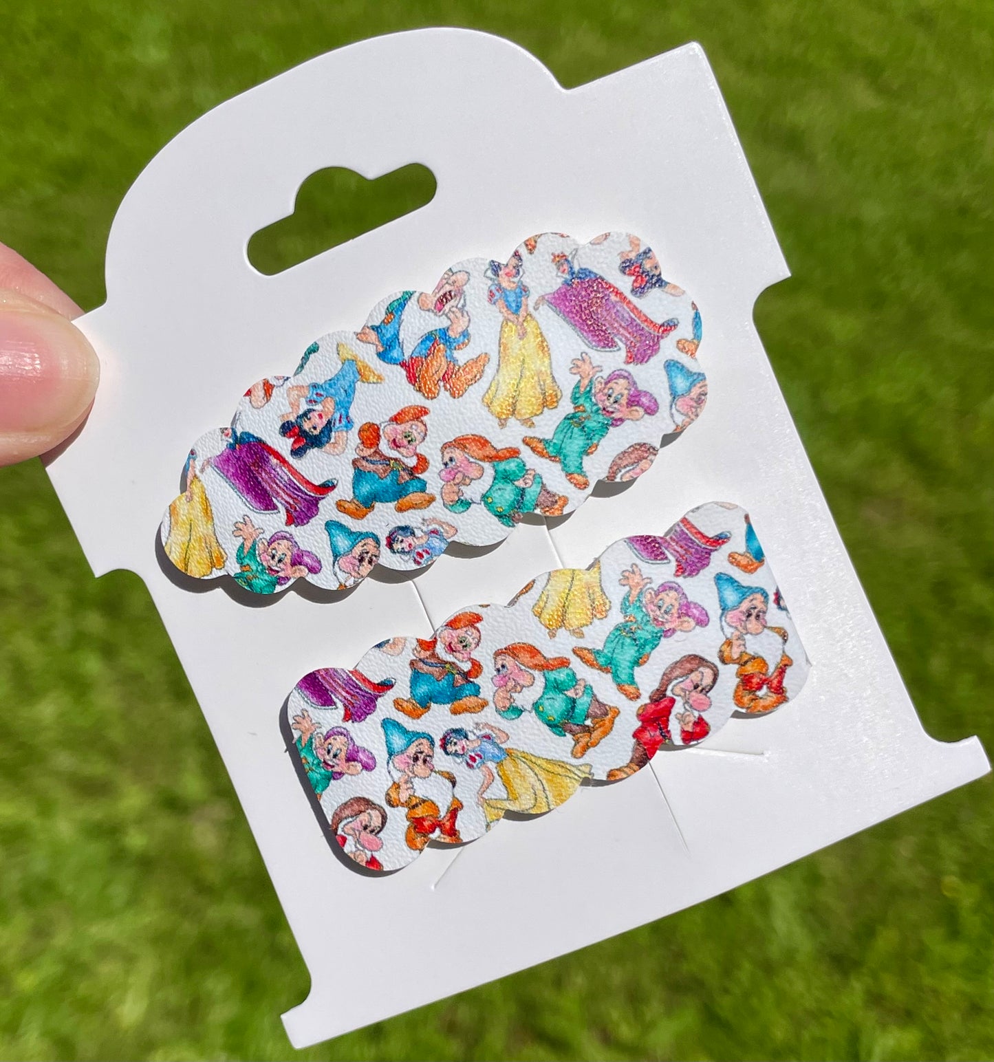 Snow White Snap Clips