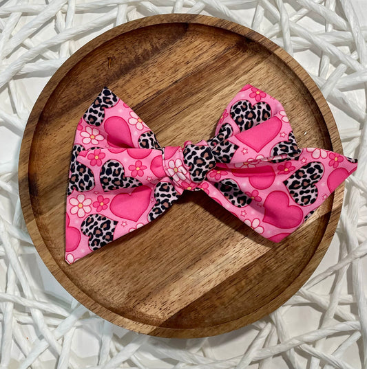 Leopard Hearts 5in Hand Tied