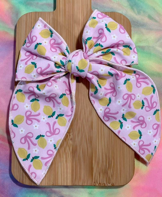 Lemons & Bows 5.5in Serged