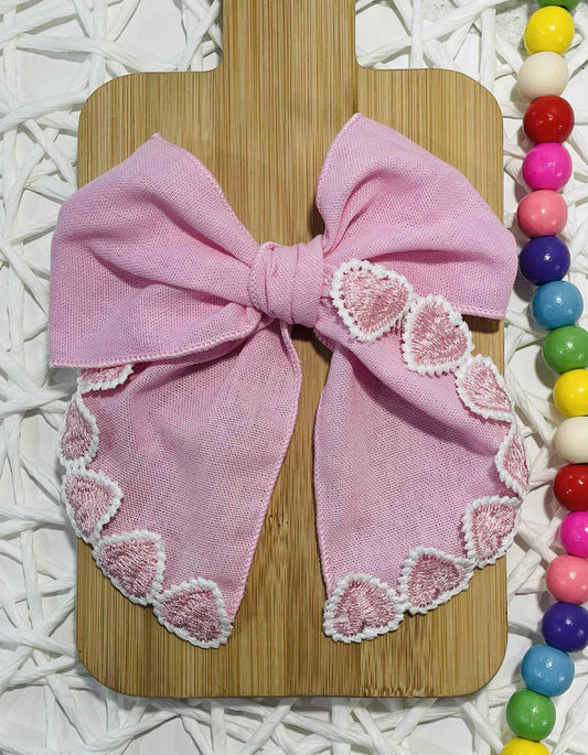 Pink Hearts Edge 5.5in Serged