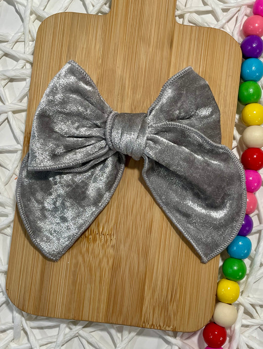 Silver Crushed Velvet 4.5in Serged