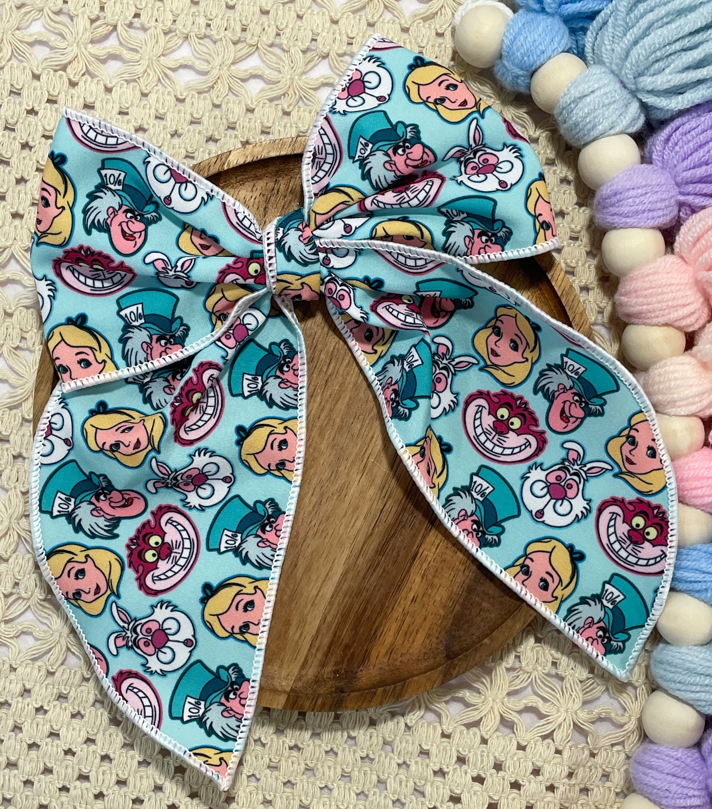 Alice & Wonderland 5.5in Serged