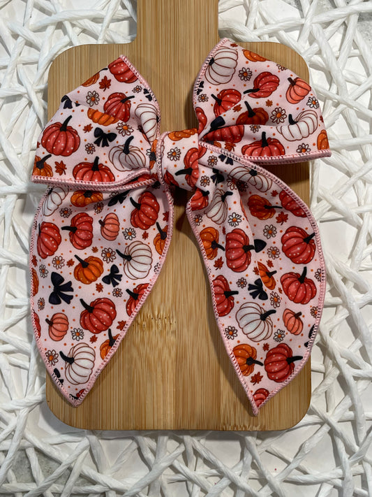 Pumpkins & Black Bows 5.5in Serged