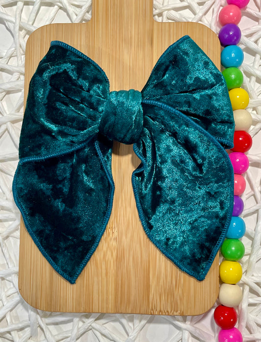 Teal Crushed Velvet 5.5in Serged