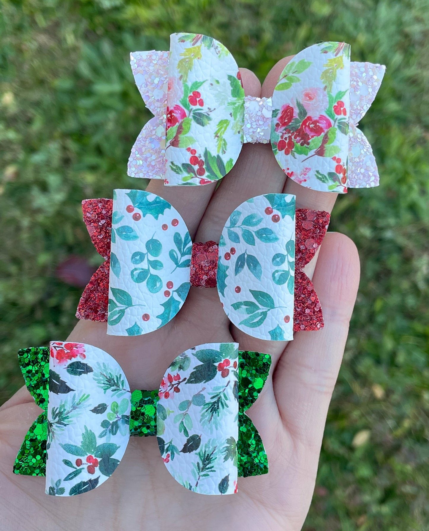 Christmas Florals 2.5in Beauties