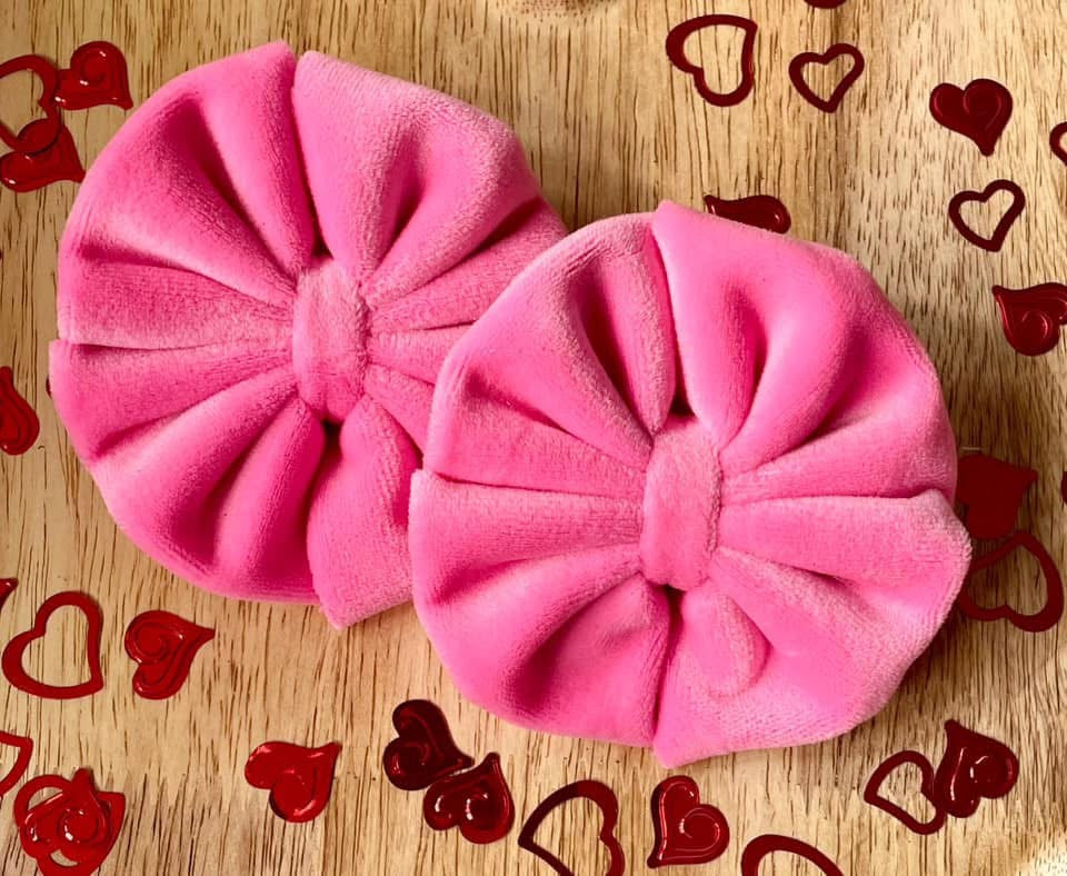 Bubblegum Plushy Velvet Fabric Bow