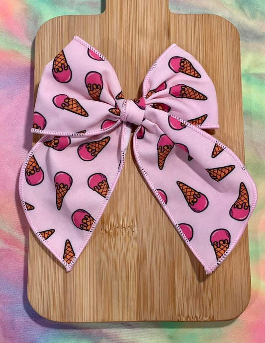 Pink Ice Cream Cones 4.5in Serged