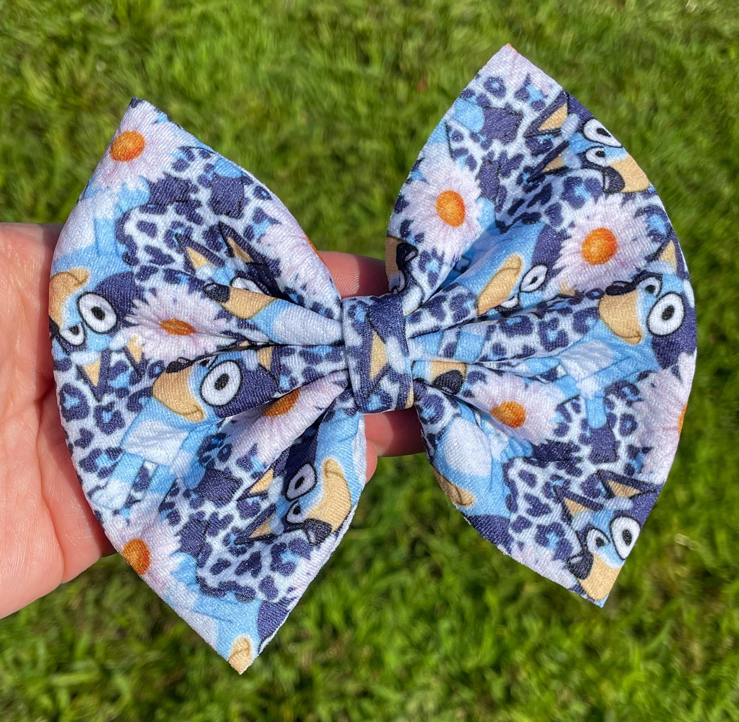 Blue Dog Daisies Fabric Bow