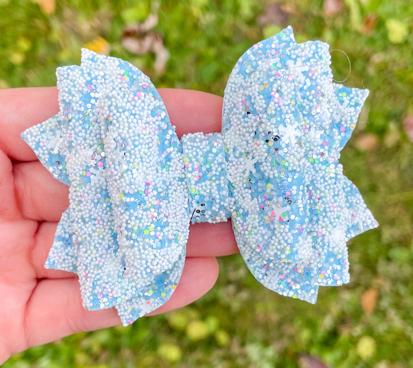 Pearly Snowflake Glitter 3.5in Jasmine Bow
