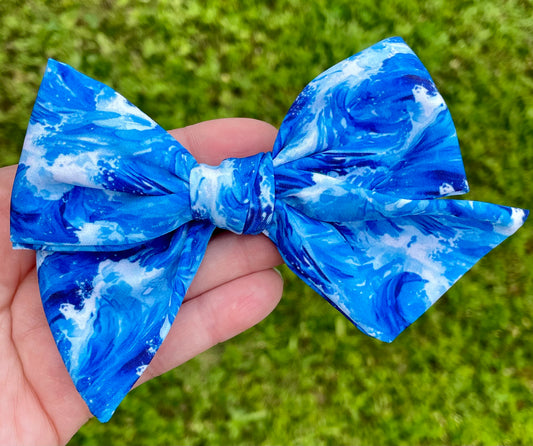 Ocean Waves 5in Hand Tied Bow