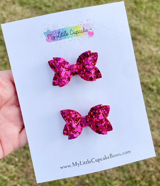 Fuchsia Glitter 1.72in Bitty Bow