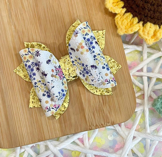 Bees & Dainty Floral 3.5in Jasmine