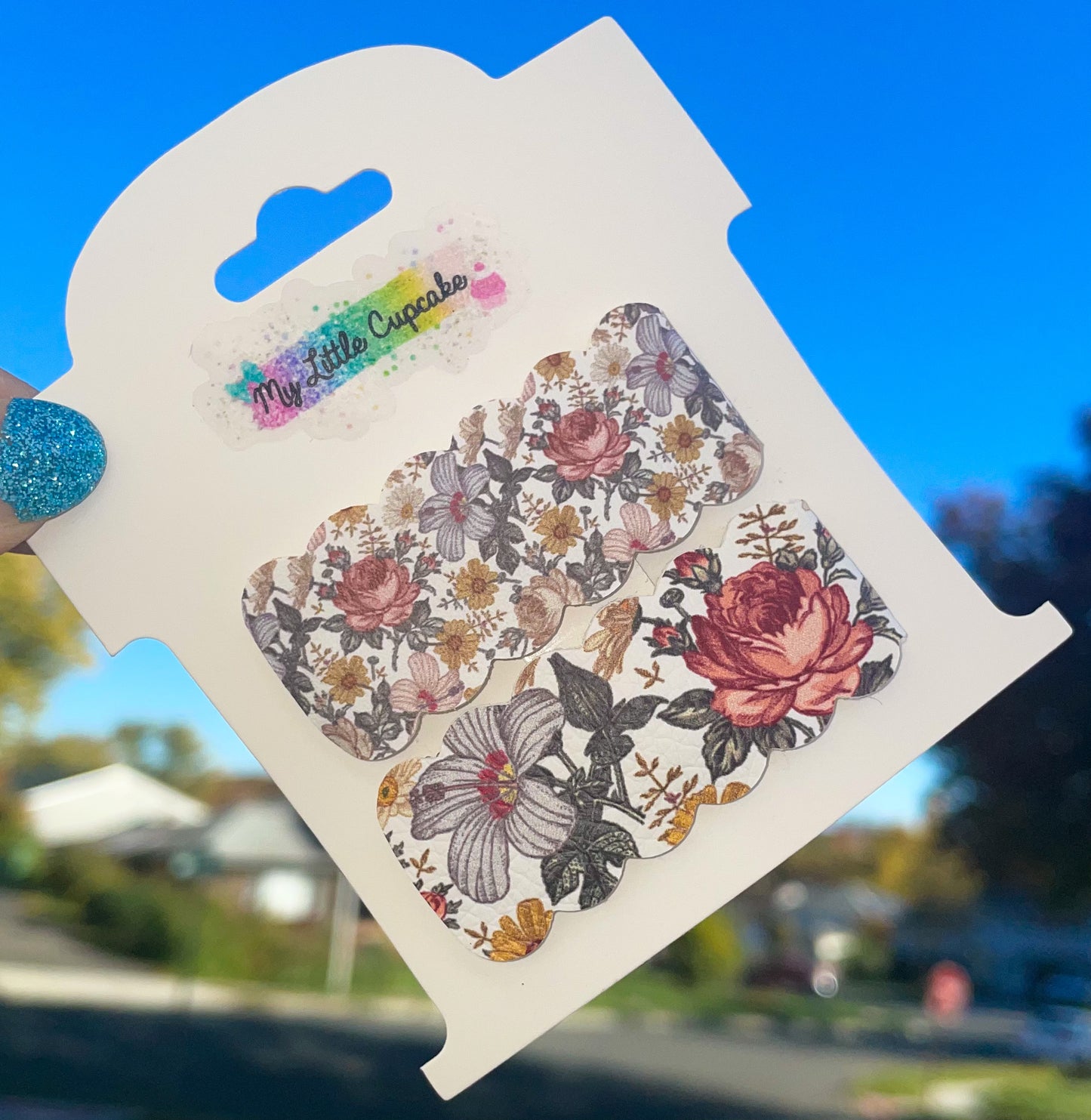 Hazel Vintage Floral Snap Clip